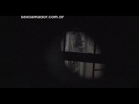 ❤️ Blondie wordt stiekem gefilmd door een voyeur uit de buurt, verstopt achter holle bakstenen Super porn at nl.full-porner-com.ru ️❤